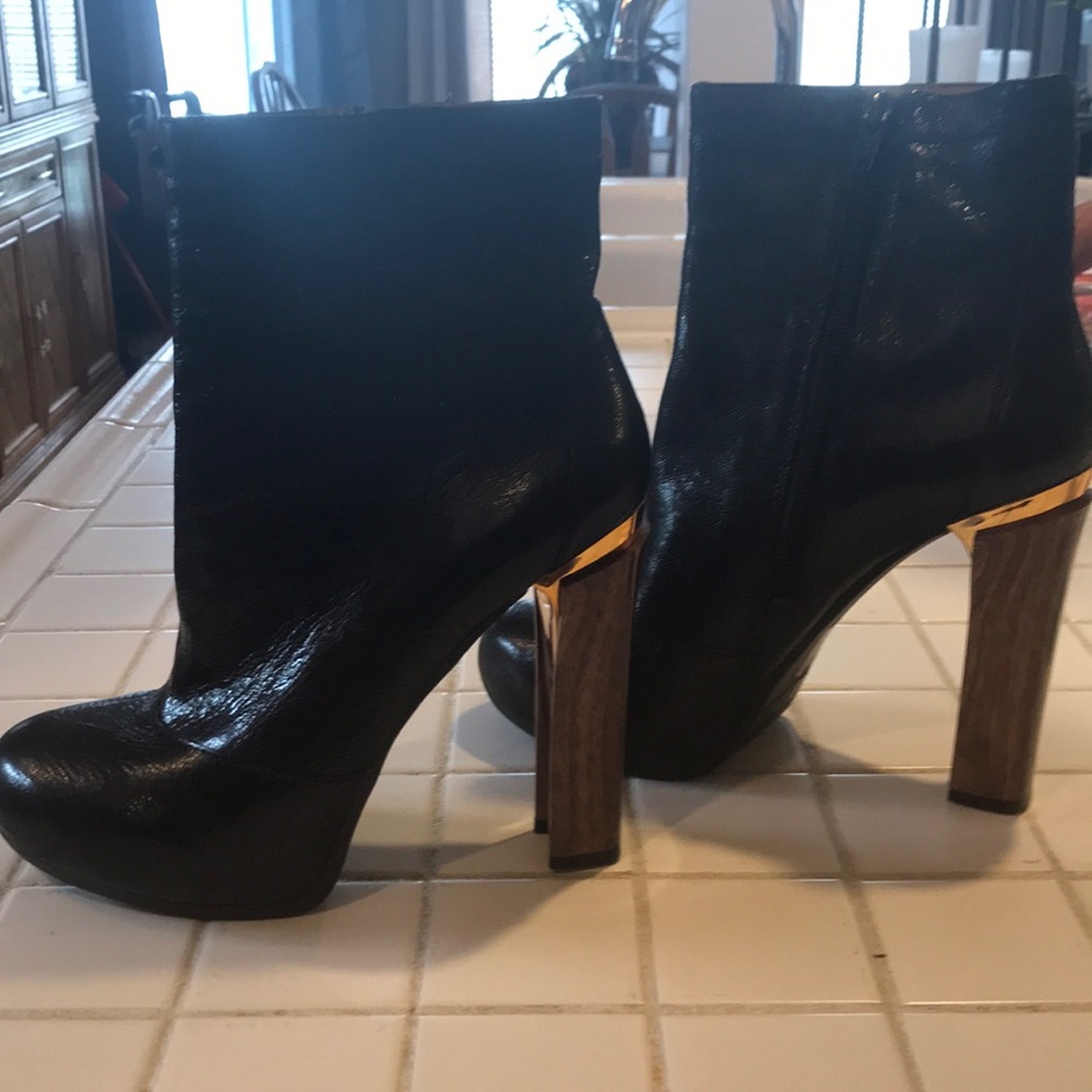Retro booties black